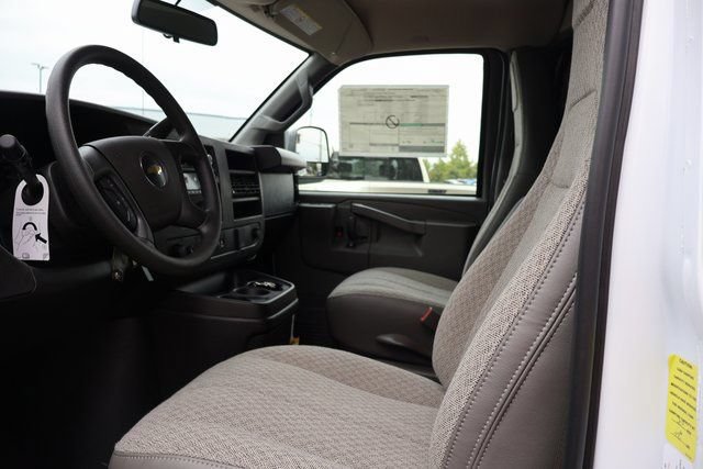 2025 Chevrolet Express Cargo Work Van - Photo 19