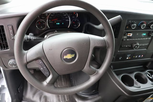 2025 Chevrolet Express Cargo Work Van - Photo 21