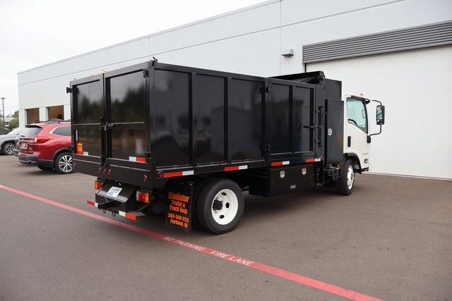 2025 Chevrolet Silverado 4500HD photo 2