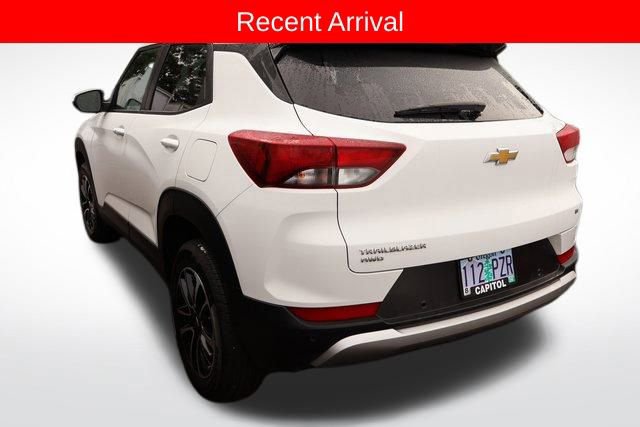 2024 Chevrolet Trailblazer LT photo 3