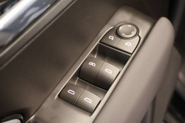 2026 Chevrolet Colorado Z71 - Photo 11