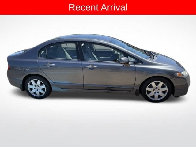 Used 2010 Honda Civic LX with VIN 19XFA1F51AE017382 for sale in Austin, TX