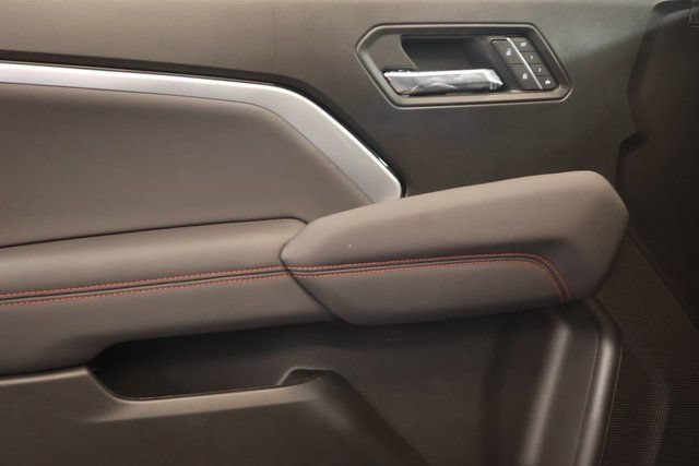 2026 Chevrolet Colorado Z71 - Photo 10