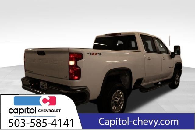 2024 Chevrolet Silverado 2500HD LT photo 2