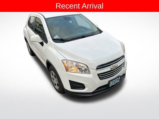 2016 Chevrolet Trax LS photo 3