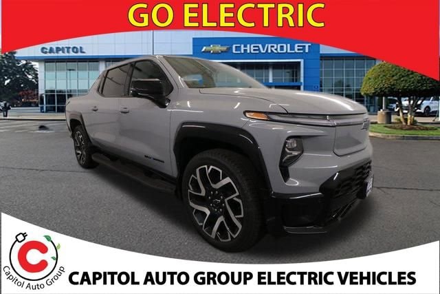 2025 Chevrolet Silverado EV RST Max Range's photo