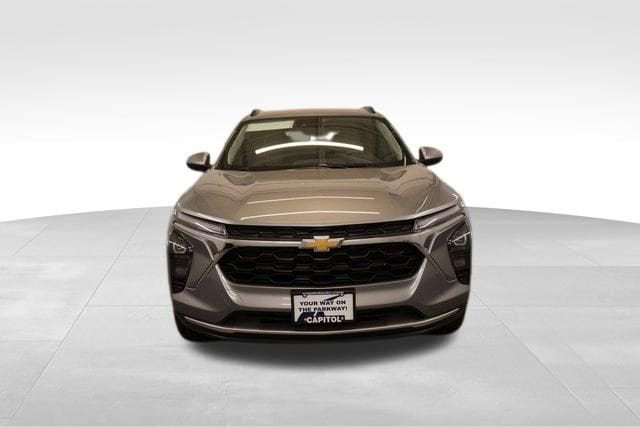 2026 Chevrolet Trax LT - Photo 6