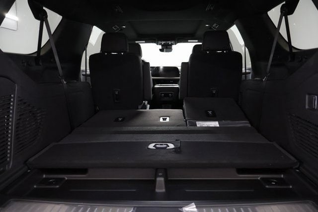 2026 Chevrolet Suburban High Country - Photo 25