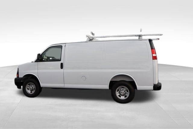 2025 Chevrolet Express Cargo Work Van - Photo 10