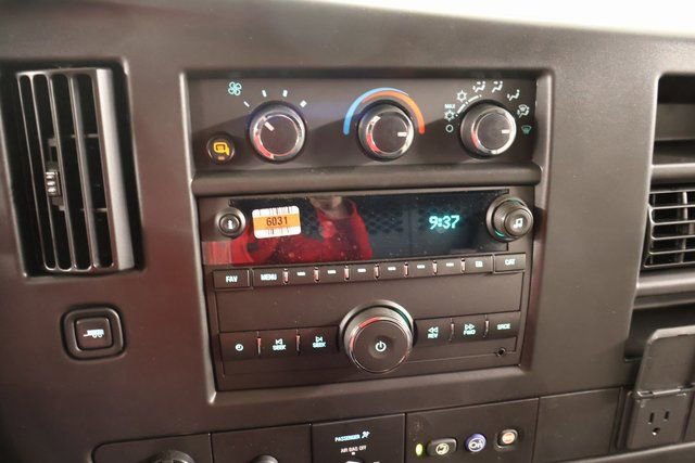 2025 Chevrolet Express Cargo Work Van - Photo 27