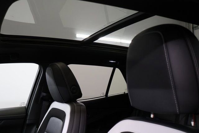 2025 Chevrolet Blazer EV LT - Photo 13