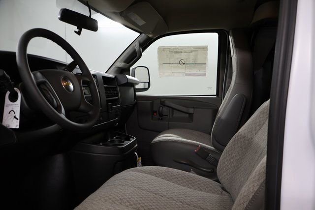 2025 Chevrolet Express Cargo Work Van - Photo 22