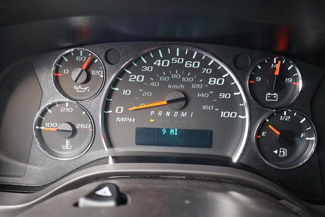 2025 Chevrolet Express Cargo Work Van - Photo 25