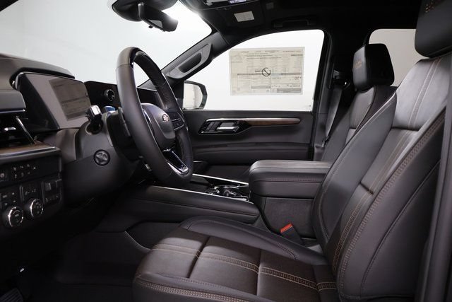 2026 Chevrolet Suburban High Country - Photo 12