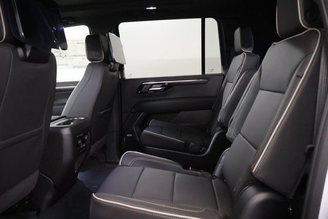 2026 Chevrolet Suburban Premier - Photo 28