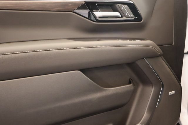 2026 Chevrolet Suburban Premier - Photo 10