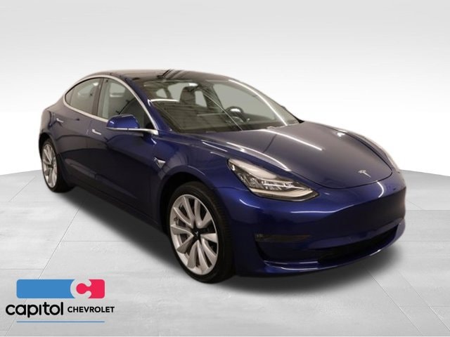 Used 2019 Tesla Model 3 Long Range with VIN 5YJ3E1EB9KF211068 for sale in Salem, OR