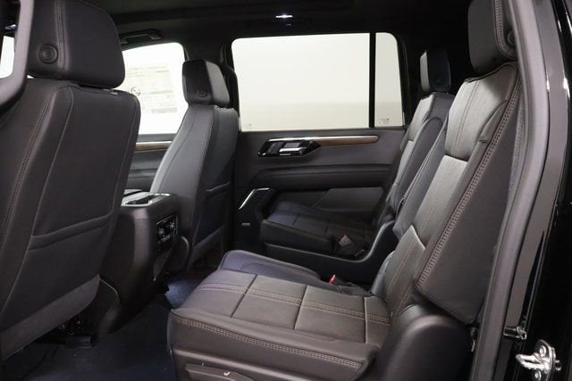 2026 Chevrolet Suburban High Country - Photo 28