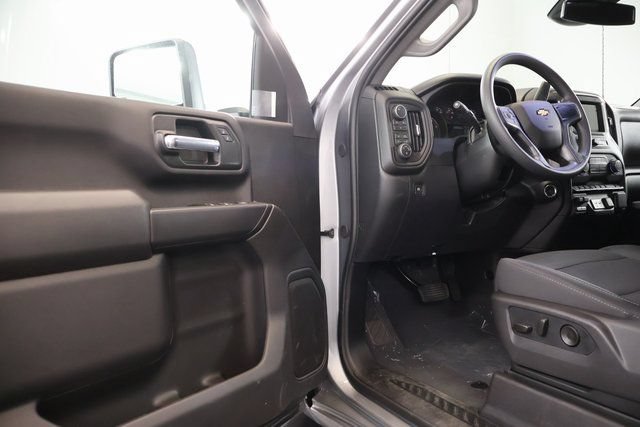 2026 Chevrolet Silverado 2500 HD Custom - Photo 9
