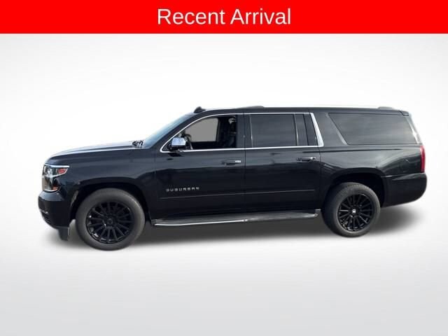 2017 Chevrolet Suburban Premier photo 4
