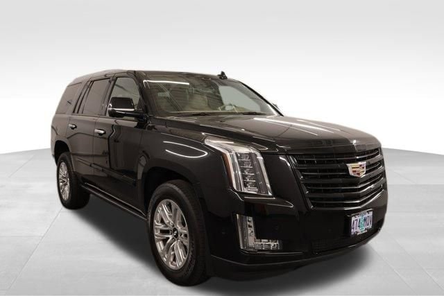 2020 Cadillac Escalade AWD Platinum's photo