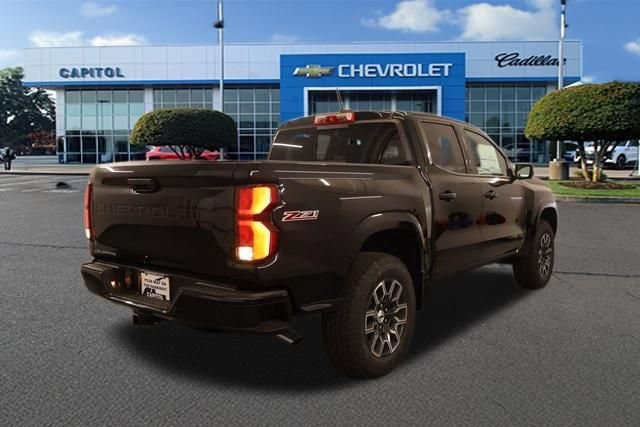 2026 Chevrolet Colorado Z71 - Photo 3