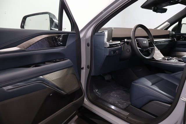 2026 Cadillac Escalade IQL Premium Sport - Photo 6