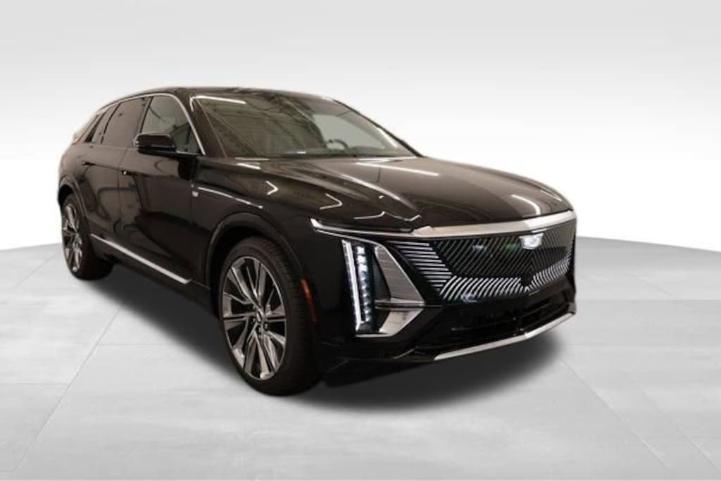 New 2026 CADILLAC LYRIQ Signature Luxury SUV