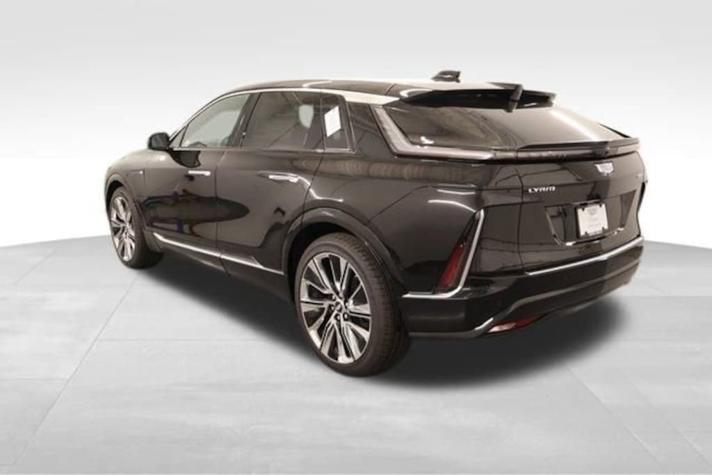 New 2026 CADILLAC LYRIQ Signature Luxury SUV