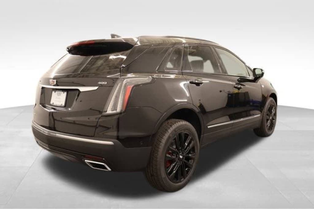 New 2025 CADILLAC XT5 Sport SUV