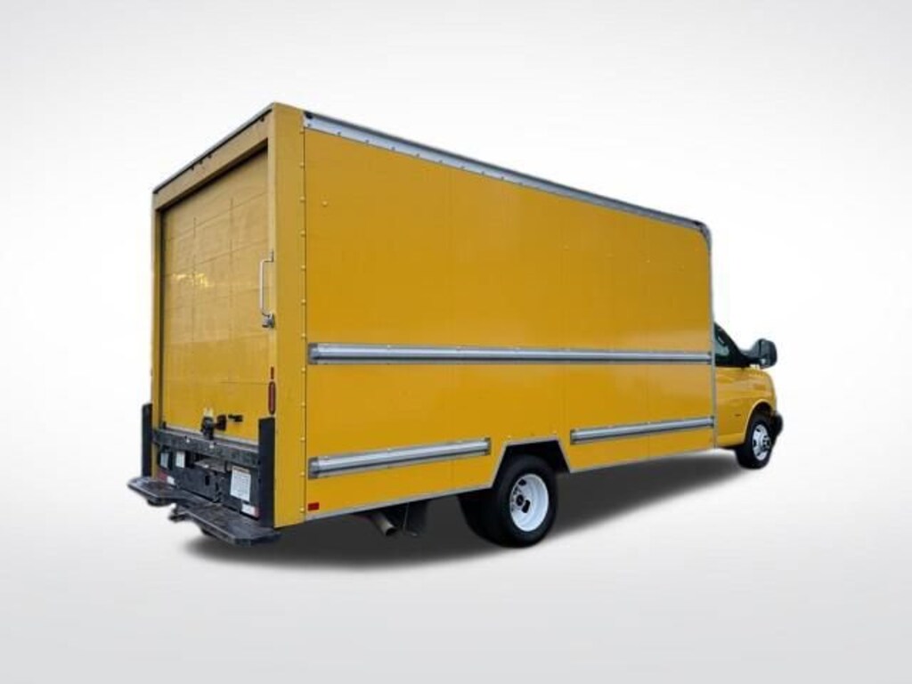 Used 2018 GMC Savana Cutaway 3500 3500 Van 177 Cutaway Van