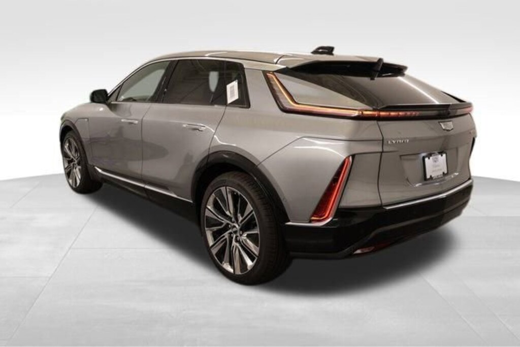New 2026 CADILLAC LYRIQ Signature Luxury SUV