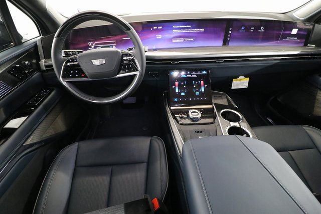 2025 Cadillac Escalade IQ Sport photo 2