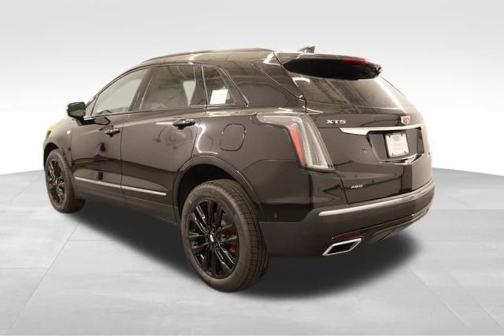 New 2025 CADILLAC XT5 Sport SUV