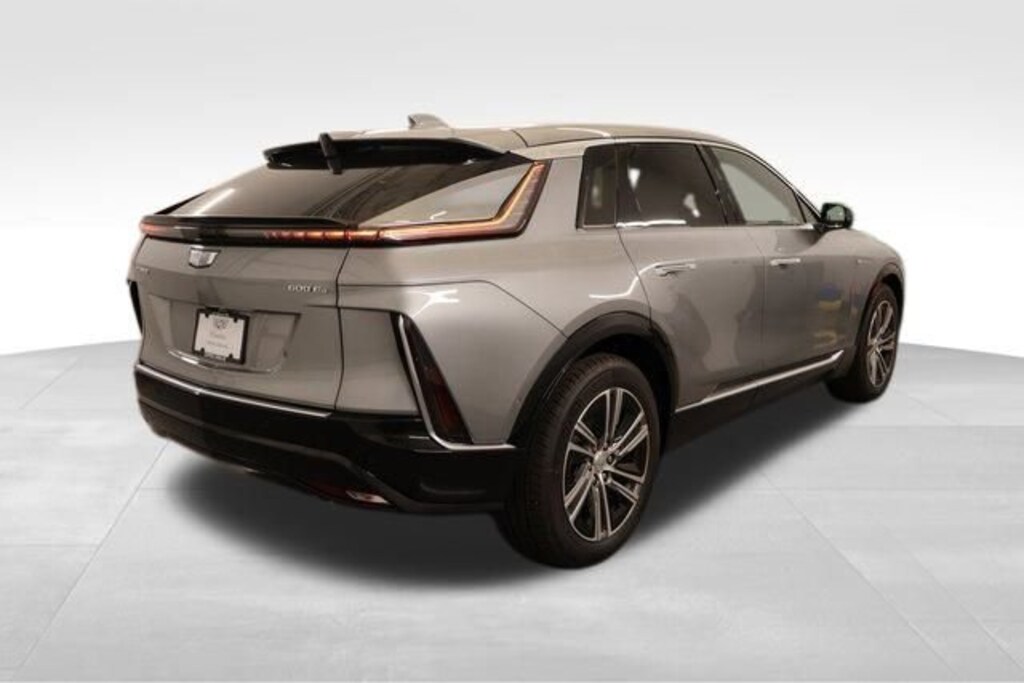 New 2026 CADILLAC LYRIQ Luxury SUV