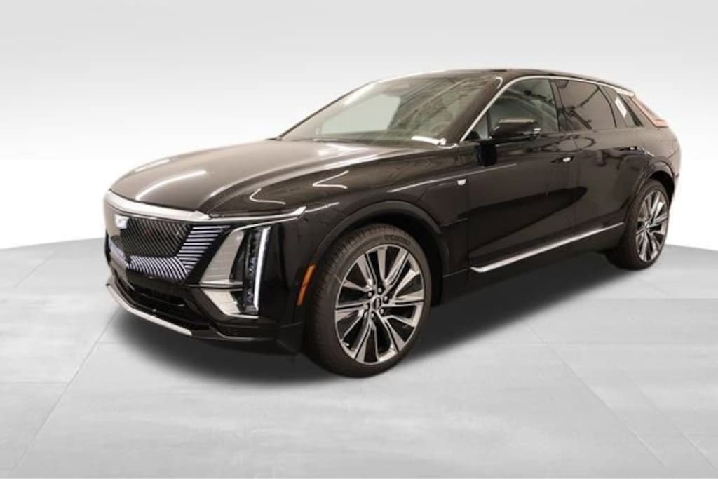 New 2026 CADILLAC LYRIQ Signature Luxury SUV