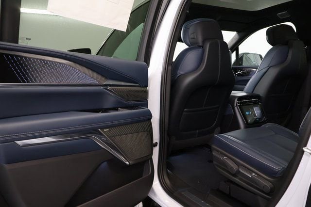 2026 Cadillac Escalade IQL Premium Luxury - Photo 25