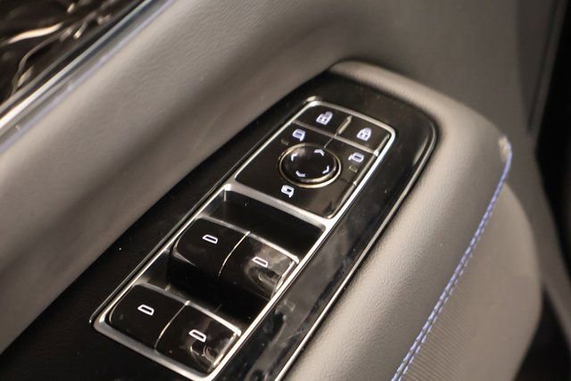 2026 Cadillac Escalade IQL Luxury - Photo 10