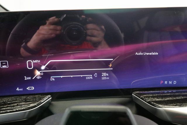 2025 Cadillac Escalade IQ Sport photo 2