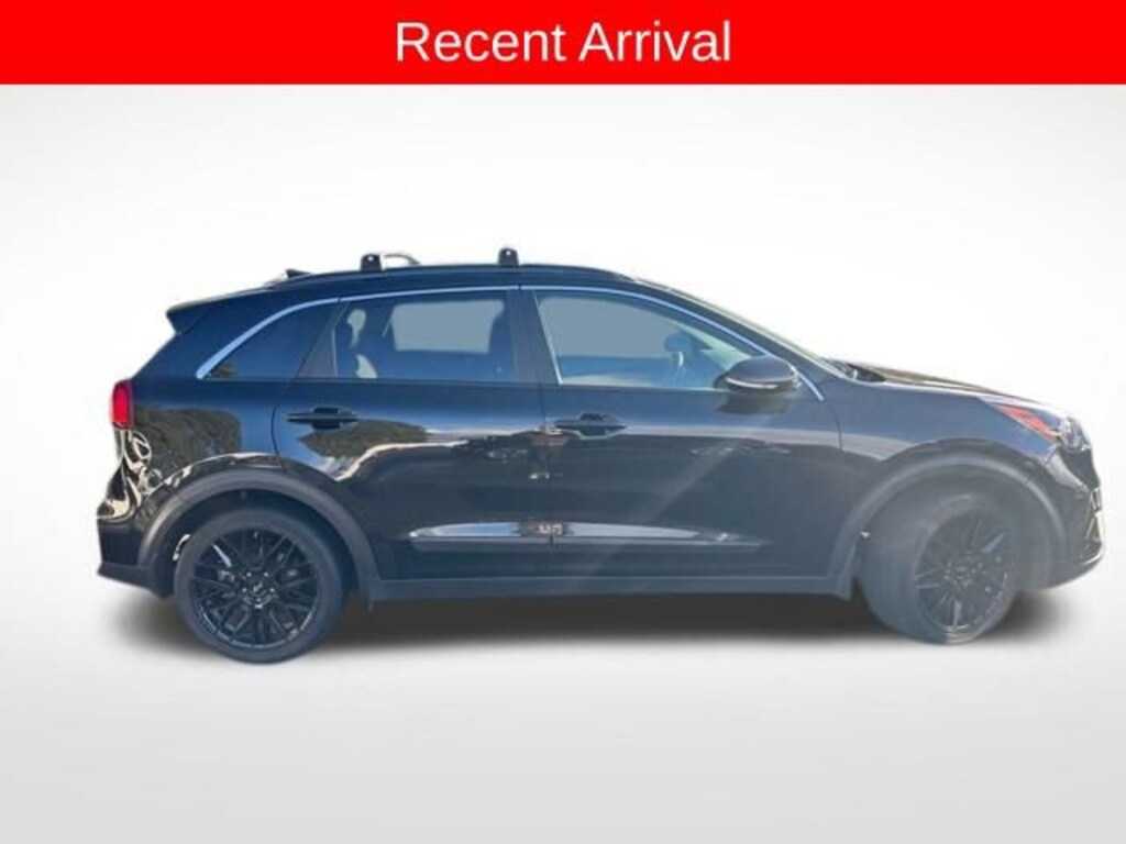 Used 2022 Kia Niro Touring SE