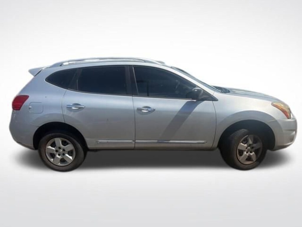Used 2015 Nissan Rogue Select S