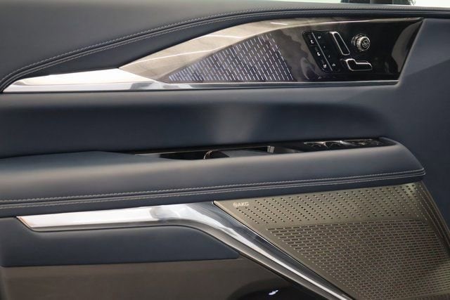 2026 Cadillac Escalade IQL Premium Luxury - Photo 7