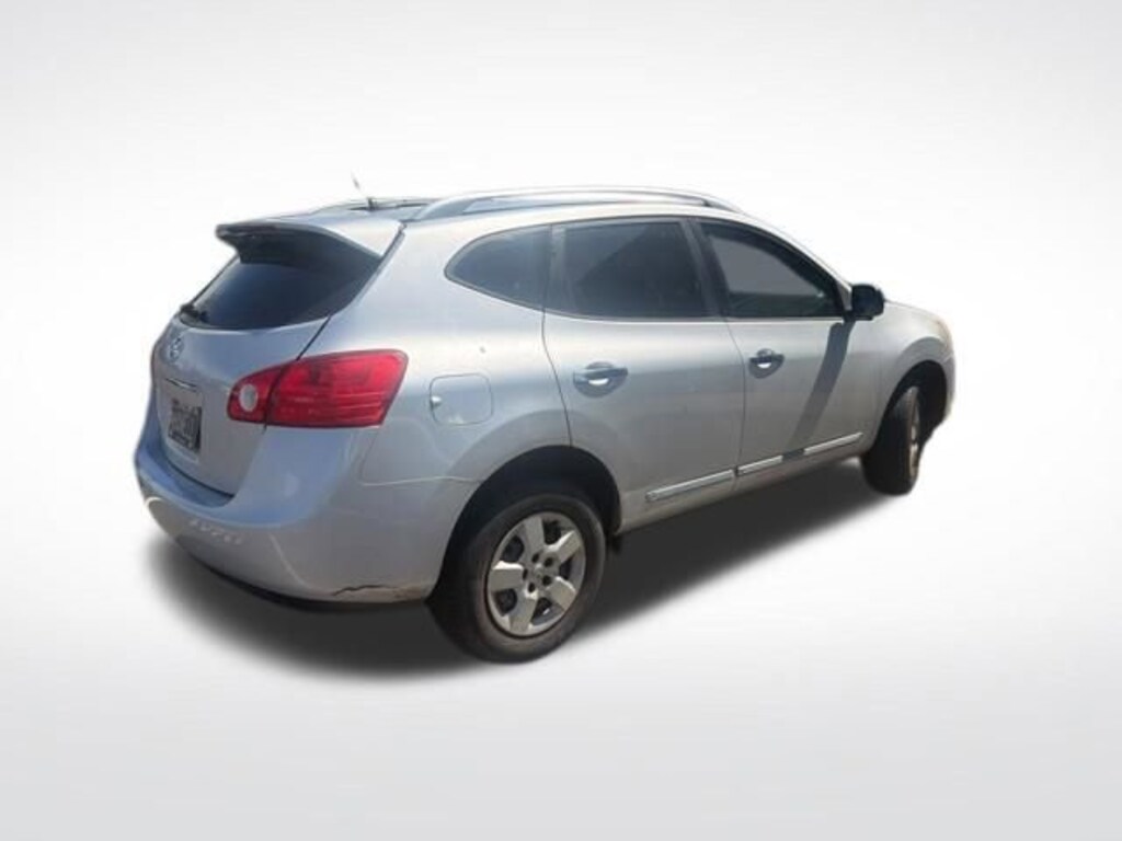 Used 2015 Nissan Rogue Select S