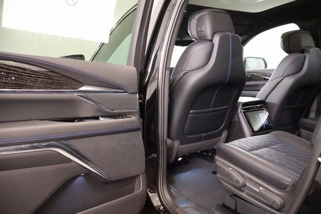 2026 Cadillac Escalade IQL Luxury - Photo 28