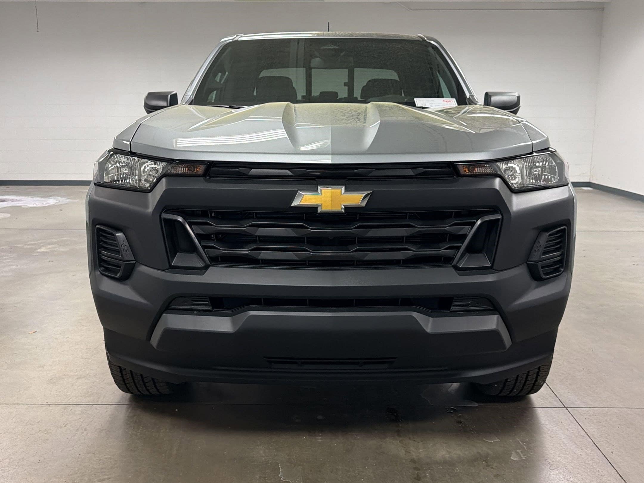 2026 Chevrolet Colorado WT photo 4