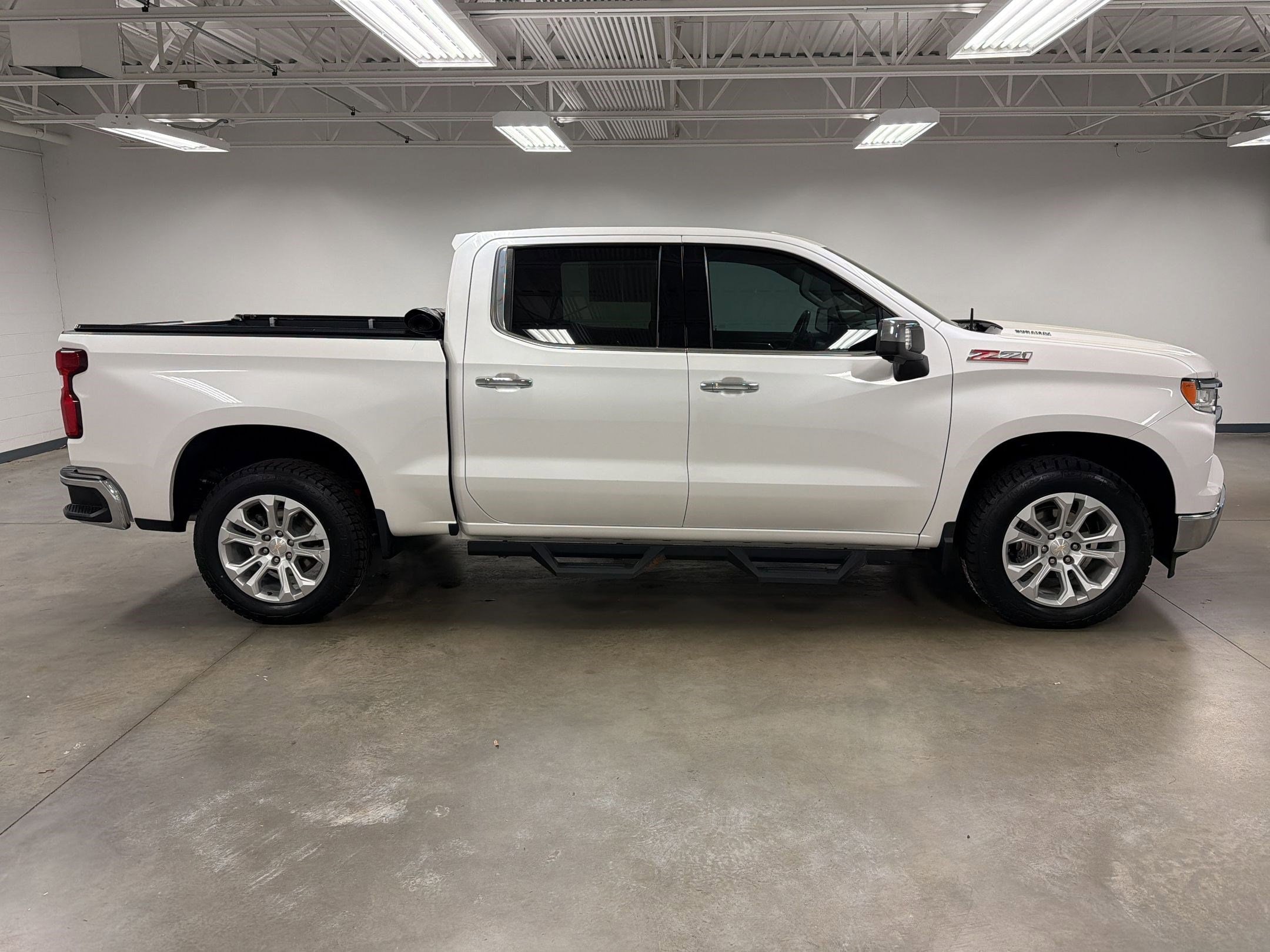 2023 Chevrolet Silverado 1500 LTZ photo 5