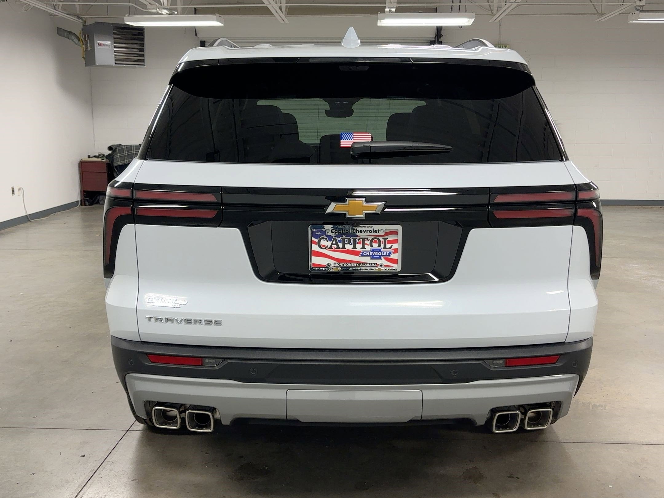 2026 Chevrolet Traverse LT photo 3