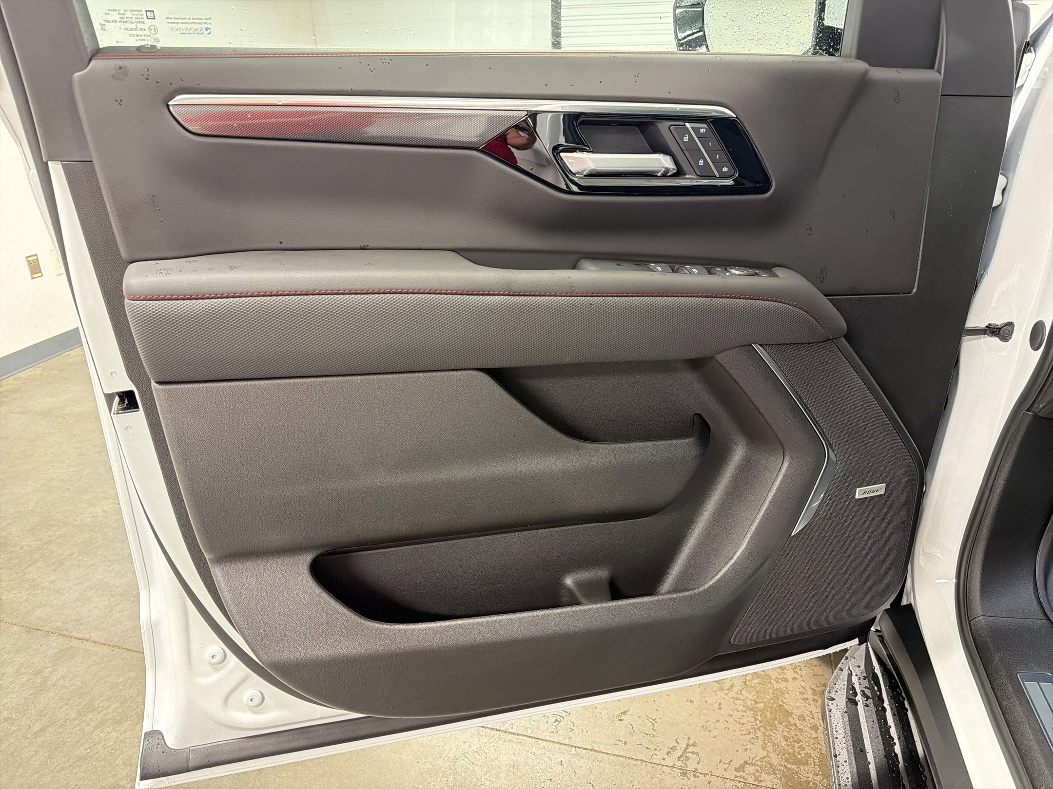 2026 Chevrolet Tahoe RST - Photo 17