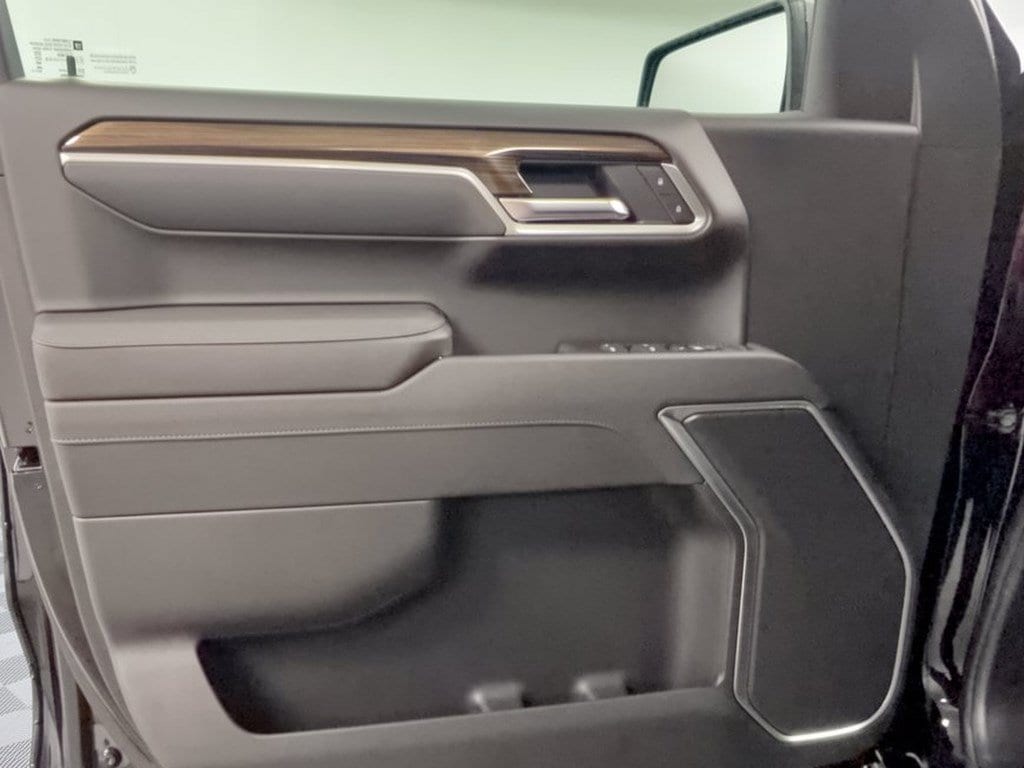 2026 Chevrolet Silverado 1500 LT - Photo 14
