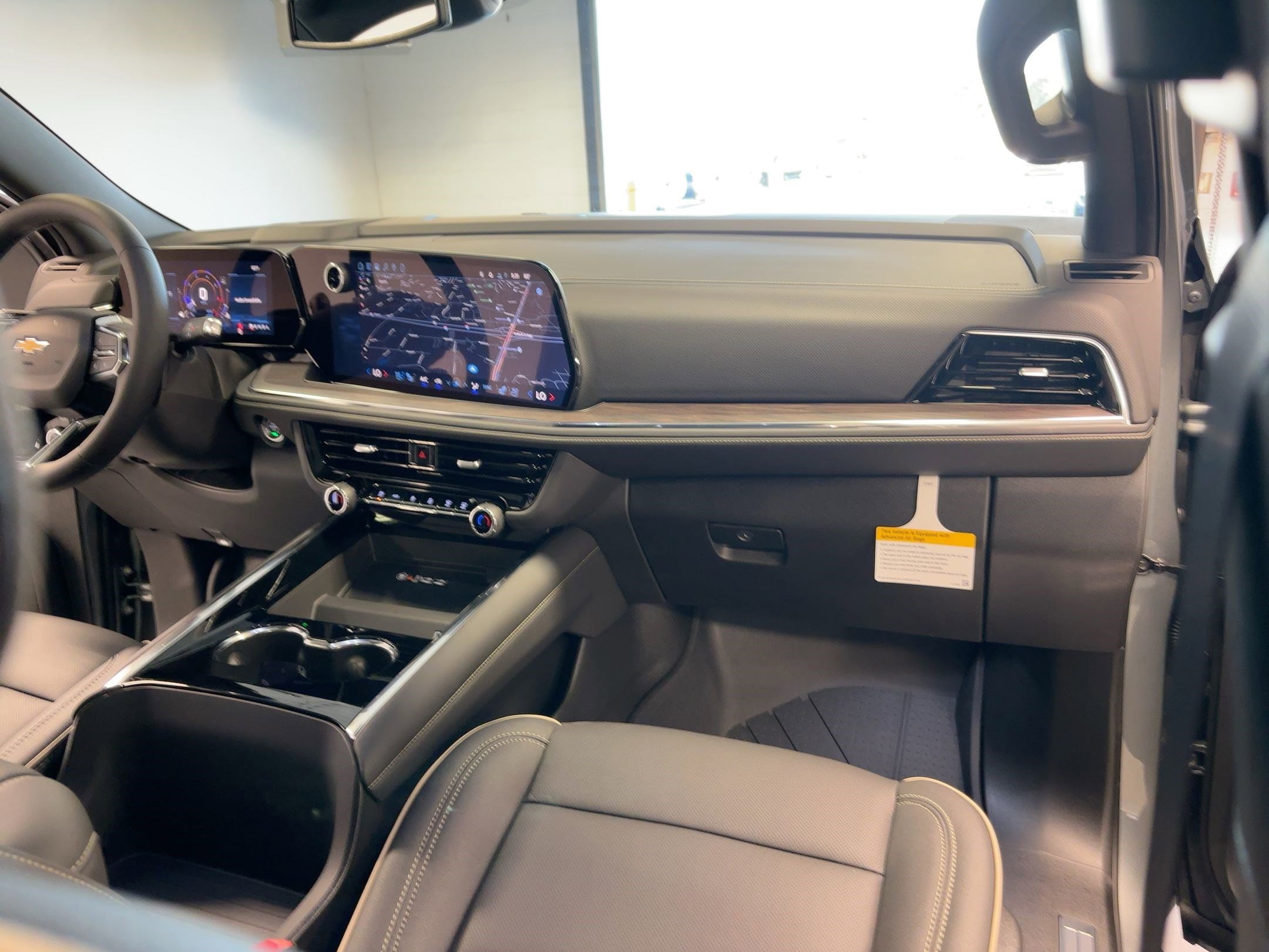 2026 Chevrolet Suburban Premier - Photo 29